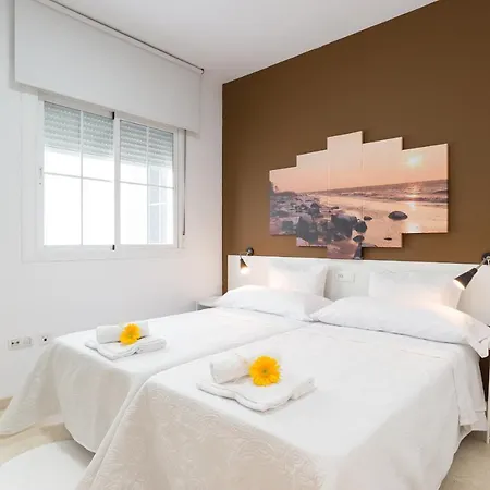 Gr1-xl Apt For Big Groups-15min On Foot To Old Town Appartamento